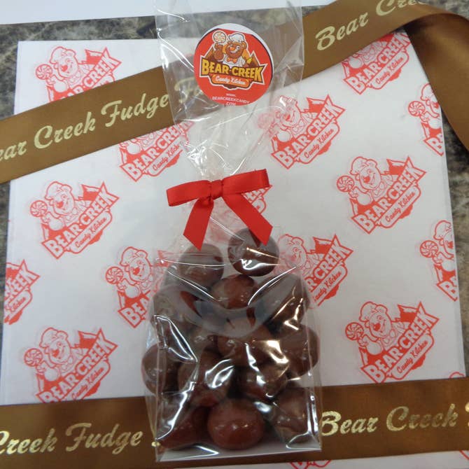 🍫Milk Chocolate Macadamia Nuts🥜 1 LB Bags - Bear Creek Candy Kitchen