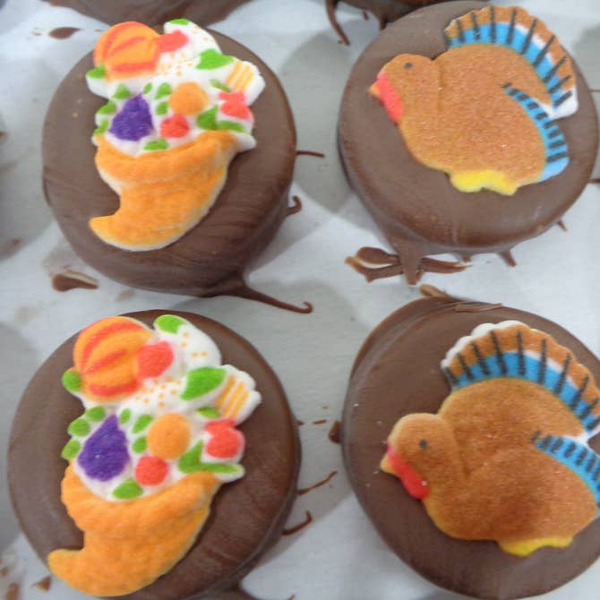 Oreo "Thanksgiving" Milk Chocolate Box of 24 - Bear Creek Candy Kitchen